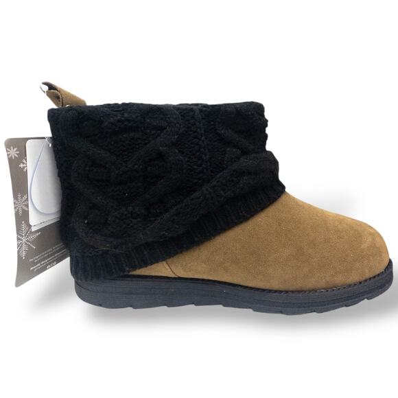 MUK LUKS Patti Cable Knit Sweater Cuff Booties 7 Red Gray Plaid Brown Black - Picture 2 of 7